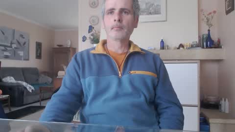 Snapshot of aalex1717 chatting on 02/26/25, 02:14 Aalex1717 online show from 02/26/25, 02:14