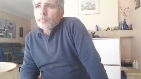 Snapshot of aalex1717 chatting on 03/01/25, 11:39 Aalex1717 online show from 03/01/25, 11:39