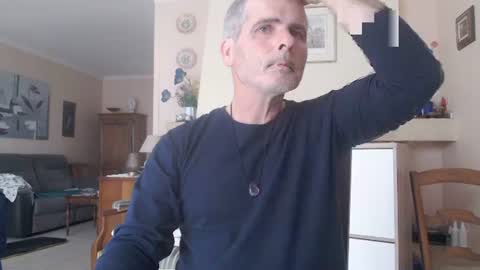 Snapshot of aalex1717 chatting on 03/11/25, 11:23 Aalex1717 online show from 03/11/25, 11:23