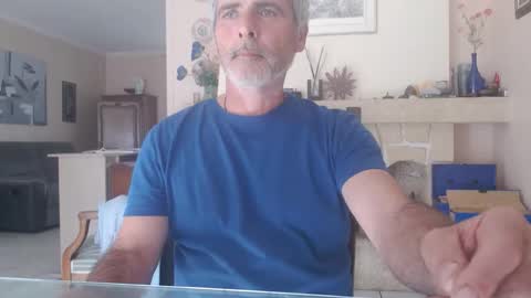 Snapshot of aalex1717 chatting on 09/17/25, 01:02 Aalex1717 online show from 09/17/25, 01:02