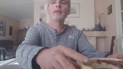 Snapshot of aalex1717 chatting on 12/16/25, 11:15 Aalex1717 online show from 12/16/25, 11:15