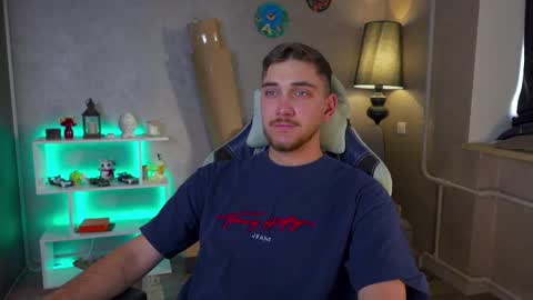 Snapshot of aalexxxxxx chatting on 02/26/25, 05:09 Alex online show from 02/26/25, 05:09