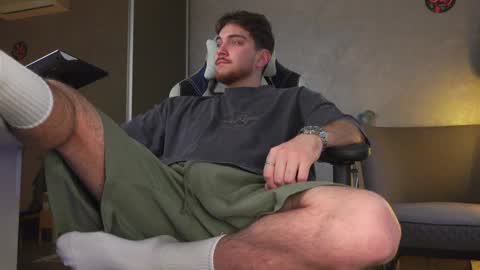 Snapshot of aalexxxxxx chatting on 10/19/25, 06:36 Alex online show from 10/19/25, 06:36