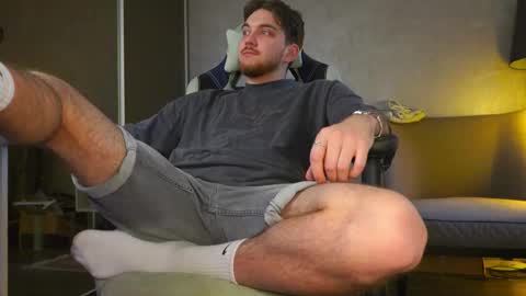 Snapshot of aalexxxxxx chatting on 10/26/25, 07:36 Alex online show from 10/26/25, 07:36