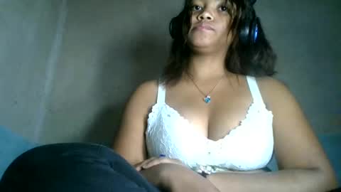 aariciah online show from 06/19/26, 07:23
