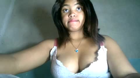 aariciah online show from 06/23/26, 04:21