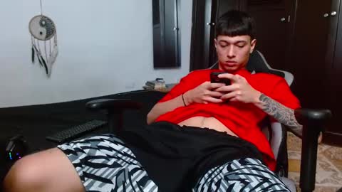 Snapshot of aarman_bannana chatting on 02/12/25, 01:30 aarman online show from 02/12/25, 01:30