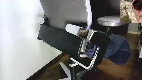 Aaron online show from 03/05/25, 05:50