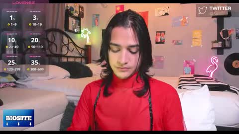 Snapshot of aaron_darkus chatting on 11/02/25, 10:34 Aaron online show from 11/02/25, 10:34