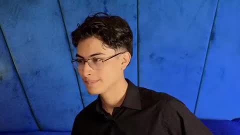 Aaron Ezequiel online show from 10/04/25, 10:52