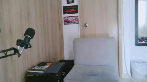 Aaron kwok online show from 02/17/26, 10:38