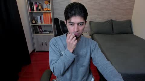 Aaron online show from 01/05/25, 10:40