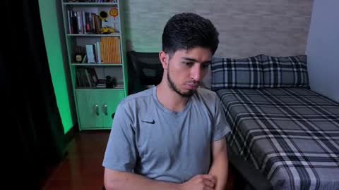 Aaron online show from 09/08/25, 07:46