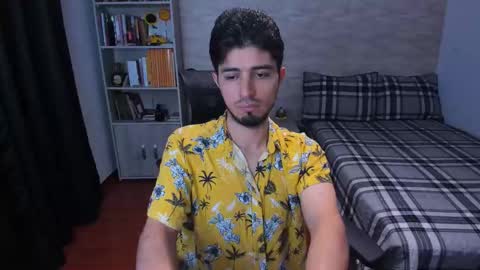 Aaron online show from 09/25/25, 08:01