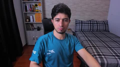 Aaron online show from 11/17/25, 04:35