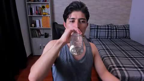 Aaron online show from 12/01/25, 12:15