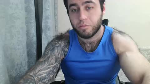 Snapshot of aaron_royal chatting on 02/07/26, 06:11 Davin tayl online show from 02/07/26, 06:11