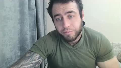 Snapshot of aaron_royal chatting on 02/12/26, 05:41 Davin tayl online show from 02/12/26, 05:41