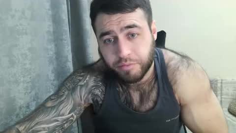 Snapshot of aaron_royal chatting on 02/18/26, 06:15 Davin tayl online show from 02/18/26, 06:15