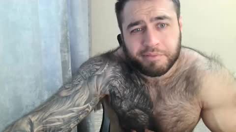 Snapshot of aaron_royal chatting on 02/22/26, 04:35 Davin tayl online show from 02/22/26, 04:35