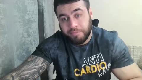 Snapshot of aaron_royal chatting on 02/24/26, 05:55 Davin tayl online show from 02/24/26, 05:55