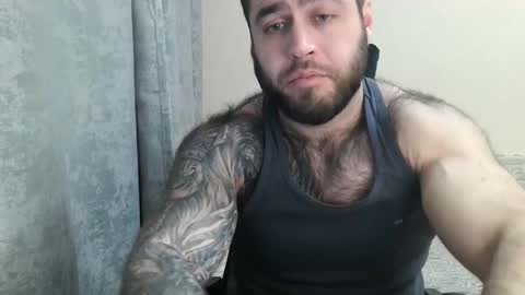 Snapshot of aaron_royal chatting on 02/25/26, 05:00 Davin tayl online show from 02/25/26, 05:00