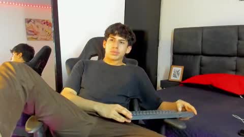 Aron online show from 09/11/25, 11:05