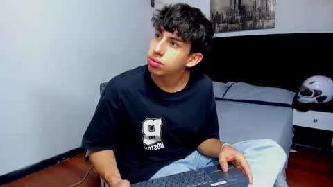 Aron online show from 09/13/25, 12:49