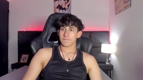 Aron online show from 10/09/25, 07:34