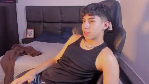 Aron online show from 10/23/25, 08:18