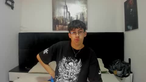 Aron online show from 11/10/25, 07:35