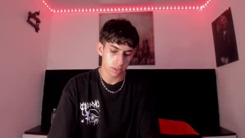 Aron online show from 11/26/25, 06:42