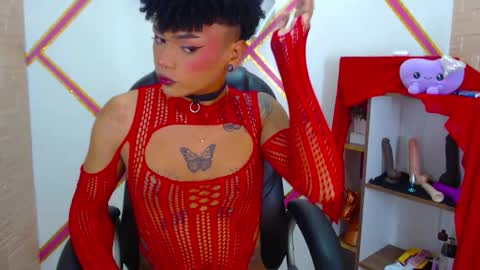 im NiallDun online show from 12/02/25, 01:55