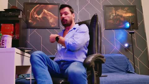 Aaron online show from 01/20/25, 03:48