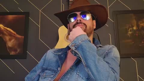 Aaron online show from 02/06/25, 02:33