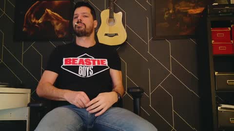 Aaron online show from 02/08/25, 09:56