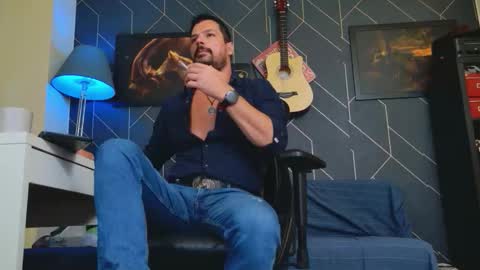 Aaron online show from 09/14/25, 01:38