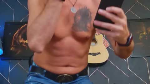 Aaron online show from 09/16/25, 06:25