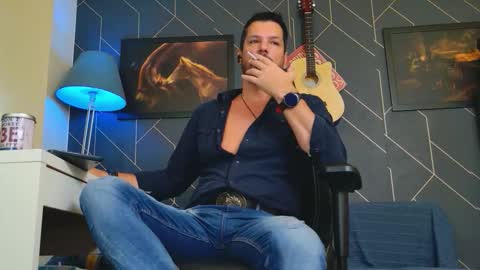 Aaron online show from 09/22/25, 04:47