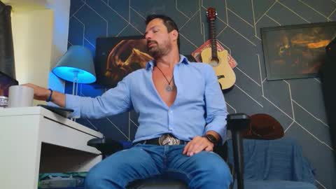 Aaron online show from 09/27/25, 12:32