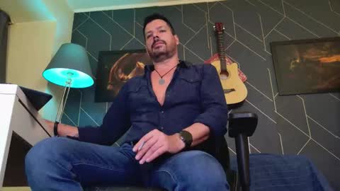 Aaron online show from 03/22/26, 09:18