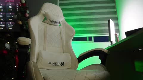 AARON  online show from 12/28/24, 11:05