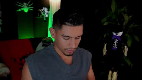 AARON  online show from 10/17/25, 06:21