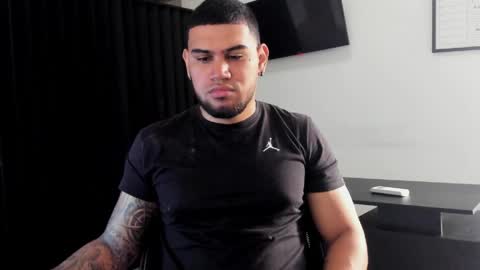 ig aaron hunter123 online show from 04/01/26, 01:52