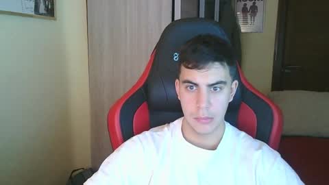 aaronlavine online show from 02/11/25, 04:46