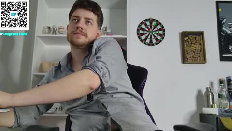 Aaron  online show from 10/30/25, 09:26