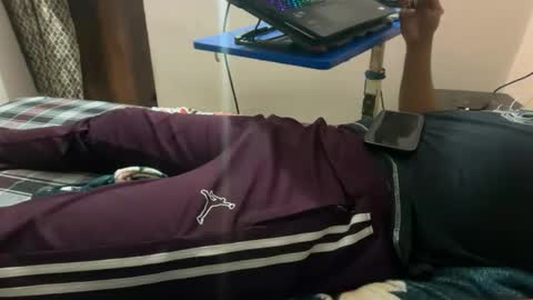 Snapshot of aaryan_sexoo chatting on 09/22/25, 06:48 aaryan_sexoo online show from 09/22/25, 06:48