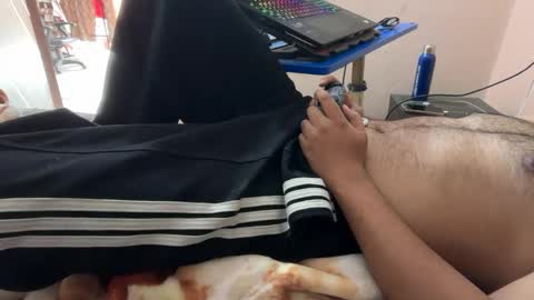 Snapshot of aaryan_sexoo chatting on 11/12/25, 10:04 aaryan_sexoo online show from 11/12/25, 10:04