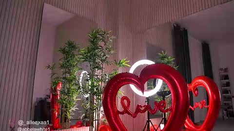 Alexa online show from 02/16/25, 07:04