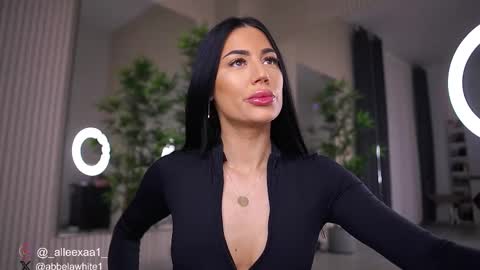 Alexa online show from 02/17/25, 06:42